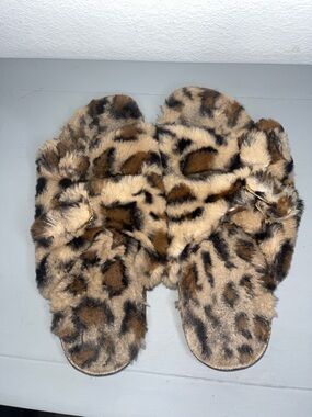 Cheetah Print Faux Fur Slip On Sandals Penny Loafers Adjustable Buckle Sz 9/10
